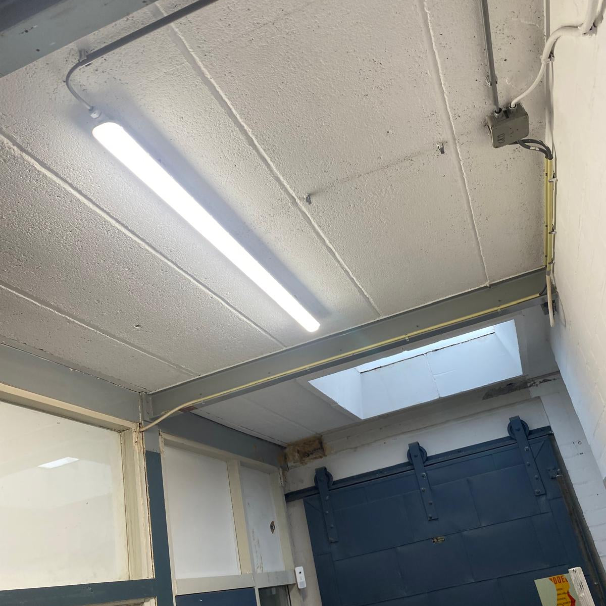 VERVANGING LED LAMPEN AUTOSCHADEBEDRIJFCCC